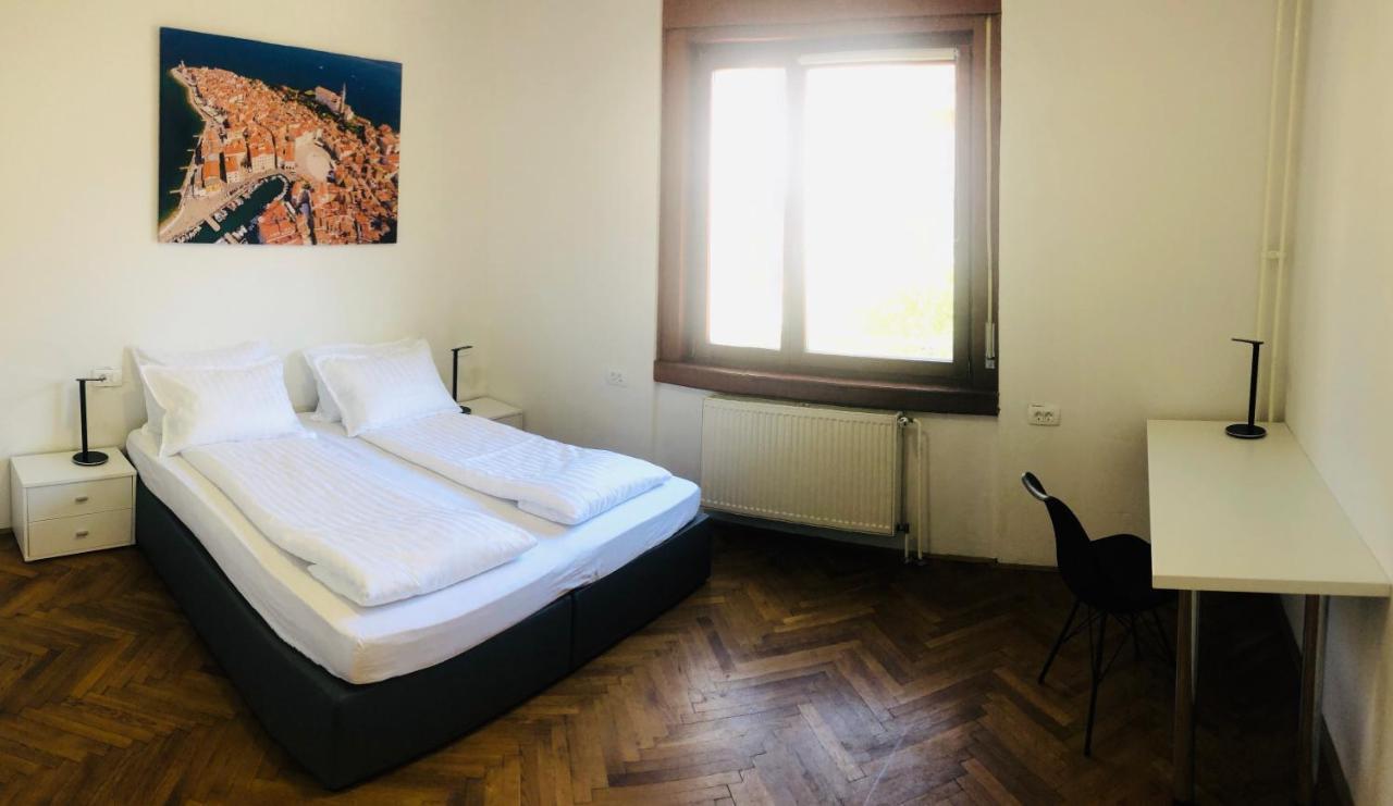 Huge Bbq Garden 2, Spacious Flat, Ac, Free Parking 2 Ljubljana Dış mekan fotoğraf