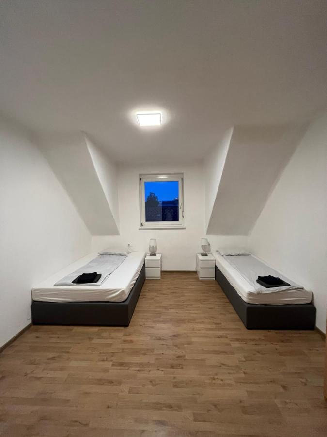Huge Bbq Garden 2, Spacious Flat, Ac, Free Parking 2 Ljubljana Dış mekan fotoğraf